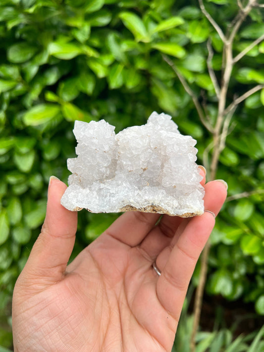 Raw geode crystal cluster// quartz crystal